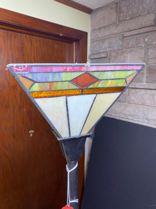 lot 563 image: Stained Glass Style Floor Lamp