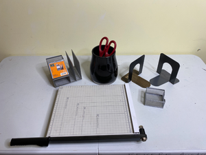 lot 682 image: Assorted Office Supplies