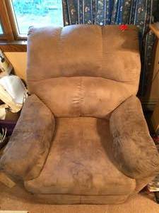 lot 432 image: Beige Microfiber Recliner Chair