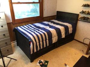 lot 317 image: Black Finished Wood Twin Storage Bed