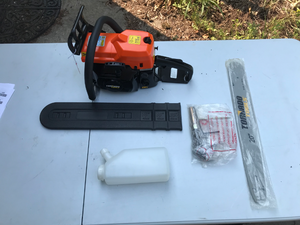 lot 637 image: Tornado Tools Chainsaw, New or Like New