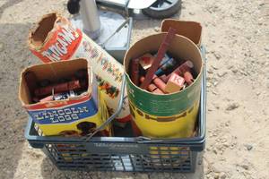 Lot of  Vintage Lincoln Logs