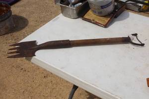 Vintage 30 Forked Spade
