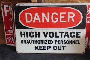 Lot of (5) Metal Signs - Warning and Realty