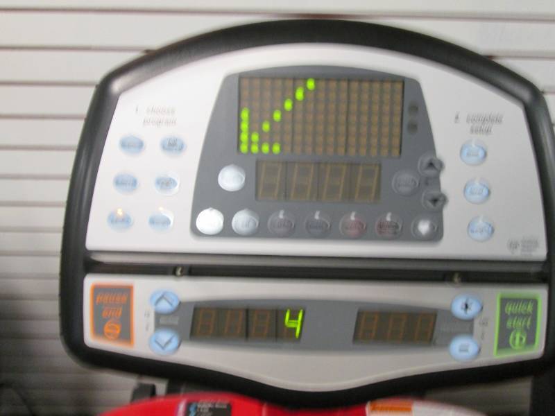 lot 016 image: Cybex 630A elliptical...