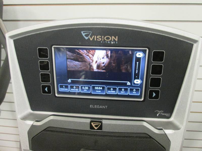 lot 023 image: Vision fitness R40 recumbent exerci...