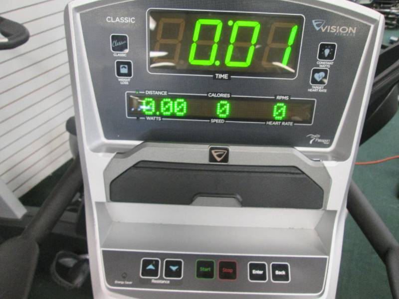 lot 022 image: Vision fitness U40 upright exercise...