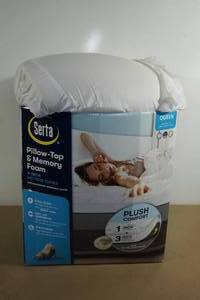 lot 33 image: Serta Pillow Top and Memory Foam 4 Mattress Topper - Queen