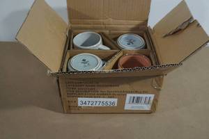 lot 39 image: NEW Members Mark 4 Piece Speckled Artisan Mug Set