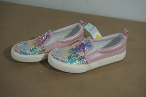 lot 59 image: NEW Cat and Jack Slip On Shoes - Size 1