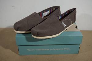 lot 195 image: NEW Toms Alpargata Ash Canvas Shoes - Womens 6