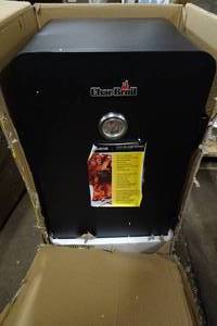 lot 25 image: Char-Broil Analog Electric Smoker - Damaged