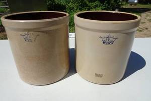 lot 62 image: Blue Crown 3 Gallon Stoneware Crocks