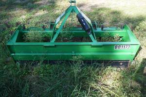 lot 2 image: Frontier BB1172 6 3 Point Box Blade Tractor Attachment