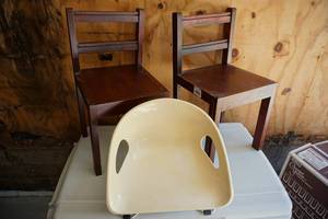 lot 47 image: Childrens Chairs