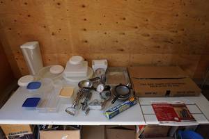 lot 105 image: Assorted Food Storage - Tupperware