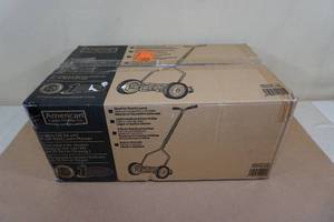 lot 41 image: American Lawn Mower Co 14 Push Reel Lawn Mower