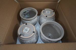 lot 86 image: NEW 4-Pack Southern Patio Authentic Ceramic 7 Planter -Gray