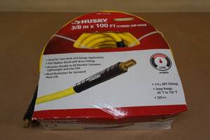 lot 186 image: Husky 38 x 100 Hybrid Air Hose