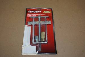lot 194 image: Husky Faucet HandleCompression Sleeve Puller