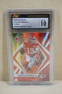 lot 51 image: 2020 Panini Phoenix Patrick Mahomes II #45 Fire Burst Football Card - CSG 10