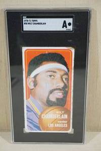 lot 63 image: 1970-71 Topps Wilt Chamberlain #50 Basketball Card - SGC Authentic