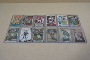 lot 177 image: Tua Tagovailoa Football Cards - Rookies, Parallels