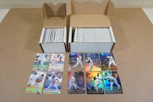 lot 195 image: Fleer Flair and Showcase Baseball Cards
