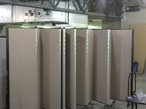 lot 151A image: SCREEN FLEX FABRIC COVERED ROOM DIVIDER