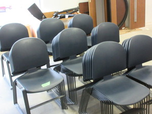 lot 110A image: STEELCASE MAX STACKER II MOLDED PLASTIC CHAIR