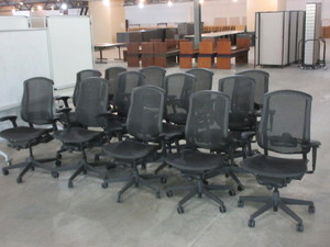 lot 123A image: HERMAN MILLER CELLE FULLY ADJUSTABLE OFFICE CHAIR