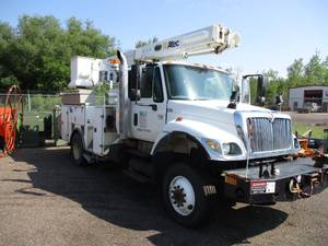 International Bucket Truck