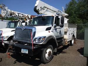 International Bucket Truck