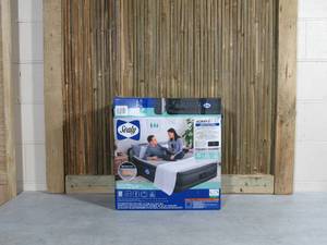 lot 39 image: Sealy AlwayzAire Tough Guard Air Mattress - Queen