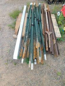 lot 19 image: Fencing T Posts -- Aprox 30