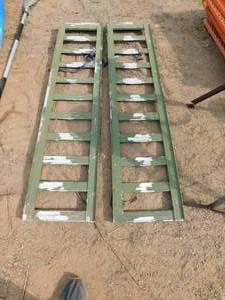 lot 22 image: Aluminum  Utility Ramps---Great for ATV or Mower
