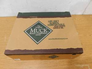 lot 56 image: Muck Chore Booots - Mens 11 , Womens 12