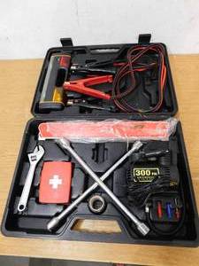 lot 59 image: Emergency Car kit