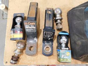 lot 68 image: 2 Reciever Hitchs & 4 Balls