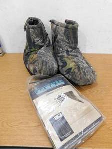 lot 82 image: ICEBREAKER BOOT BLANKET INSULATED OVERBOOTS & Thermal Pants.