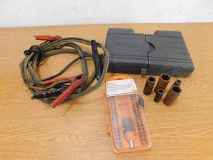 lot 107 image: Assorted tools, Jumper Cables