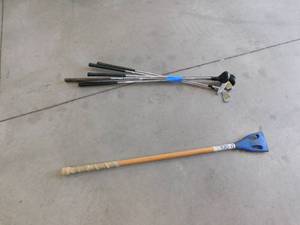 lot 132 image: Golf Club Set & Broom Ball stick