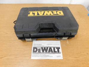 lot 139 image: Dewalt 18v Drill , 2 batterys, charger , case