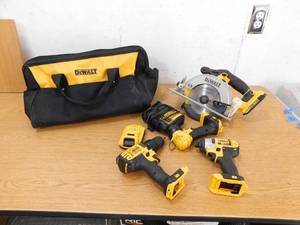 lot 140 image: 8 pc Dewalt 20v Power Tools kit - Saw, Drill, Impact, Light, 2 battery, charger, bag