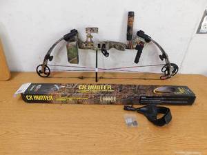 lot 149 image: Buckmasters Archery Compound Bow , Case, Arrows