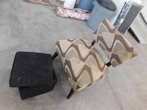 lot 168 image: Chair & Ottoman with storage