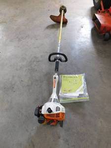 lot 205 image: Stihl FS55R Straight Shaft Grass Trimmer