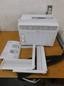 lot 240 image: Midea 5,000 BTU Air Conditioner