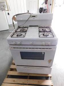 lot 266 image: Kenmore 30 Natural Gas Range