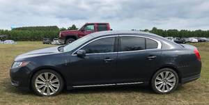 lot 1 image: 2013 Lincoln MKS AWD
